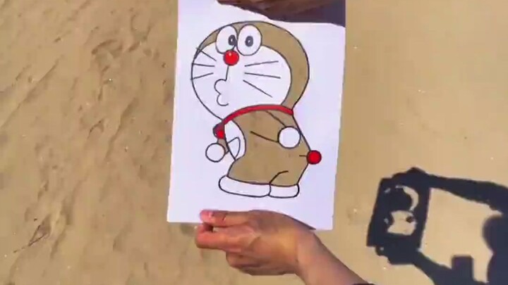 Doraemon Bathed in the Sky’s Blue Light