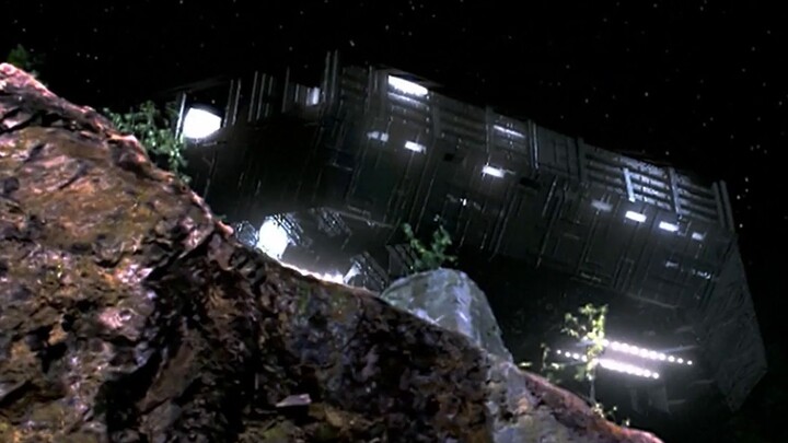 《X档案》第三季第二集， 废弃矿厂隐藏着外星人和飞碟，真相渐渐浮出水面