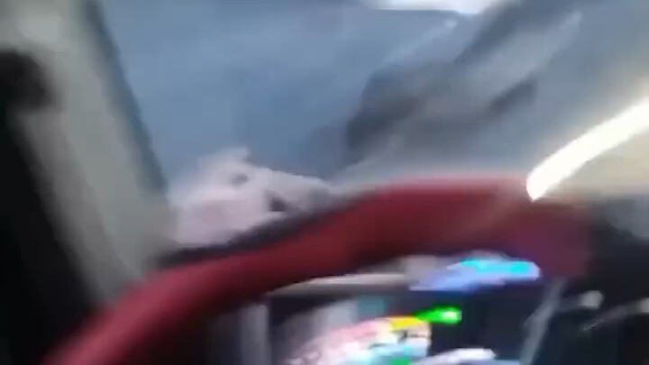 يا إلهي، هذه السيارة الكبيرة!