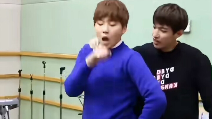 คนนี้: อุทิศตนให้กับการเลียนแบบเพื่อนร่วมทีมมาหลายปี
