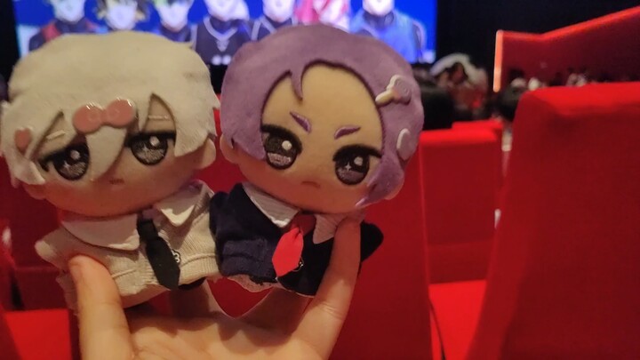 What did Bai Zijie take pictures of at the Shanghai premiere of the Blue Lock theatrical version?