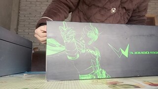 Unboxing of the 6000 yuan retired knight toy on Xianyu