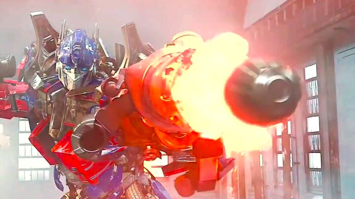 Sam was nearly stabbed in the head by the Decepticon doctor, but fortunately Optimus Prime rescued h