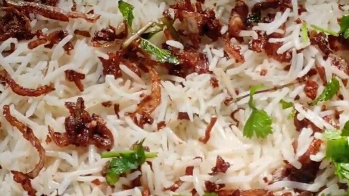 Chicken Biryani 🍲 #biryani #recipe #desidelightfuls#chicken