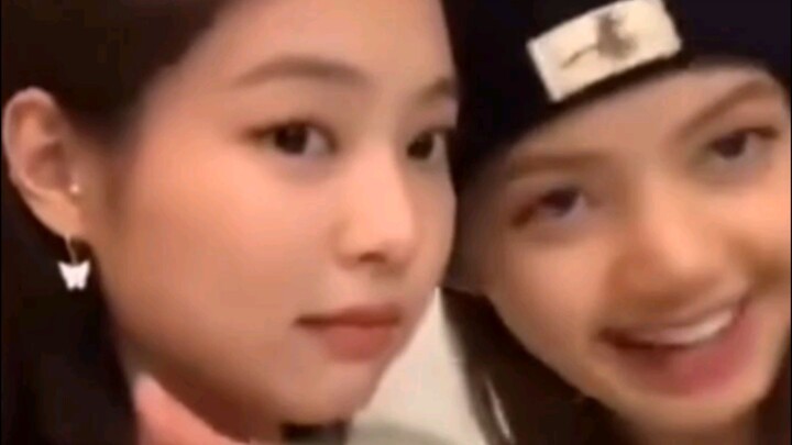 18++ 👩‍🎤🖤💗 2