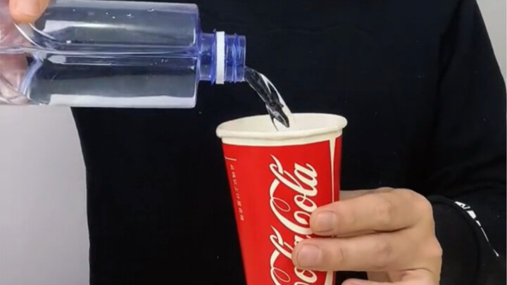 Tiba-tiba Bertemu Jagoan di Jalanan, Trik Menghilangkan Air Mineral!