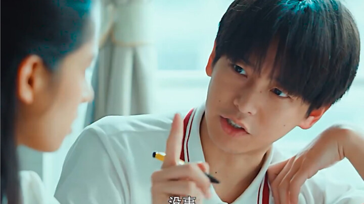 Thời đi học, bàn bên cạnh bạn thường là những người như thế nào? #Trương Tĩnh Nghi#Bành Dục Xướng