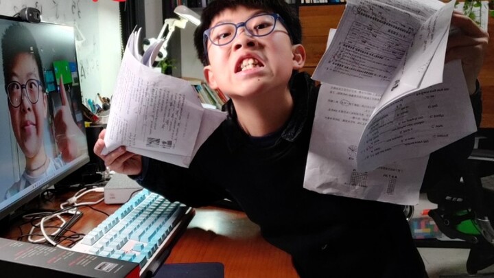 Học sinh tiểu học cố gắng dành cả cuộc đời để hủy đề thi vào ngày cuối năm mới