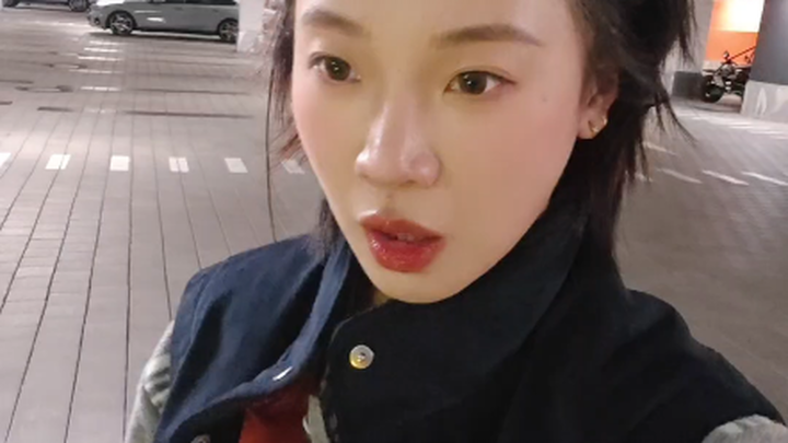 Bạn cũng đi xe mui trần à?