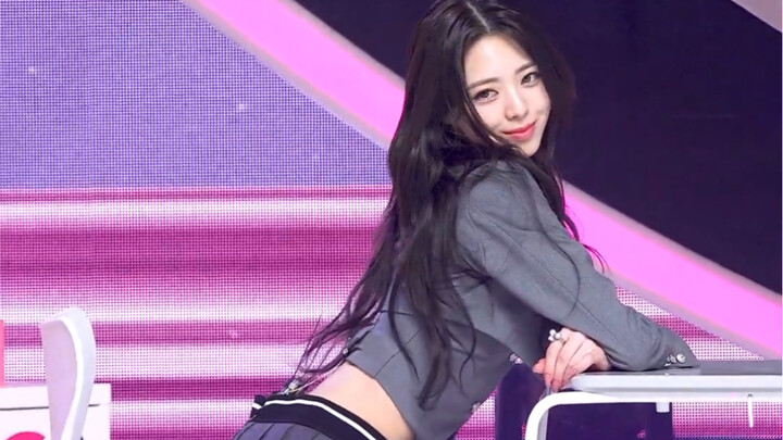 ใครพลาดไลฟ์เพรสดีๆ แบบนี้ฉันก็จะเสียใจ｜ITZY ยูนา ชินยูนา – SNEAKERS+Boys like you ไลฟ์เพรสแนวตั้งจาก