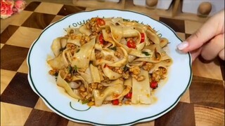 Yêu là phải nói cũng như đói là phải măm măm 🤤 #mongonmoingay