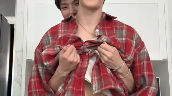 Aku takut banget... Begini ya cara gurunya menari? Aku mau tanya nih｜DaouOffroad