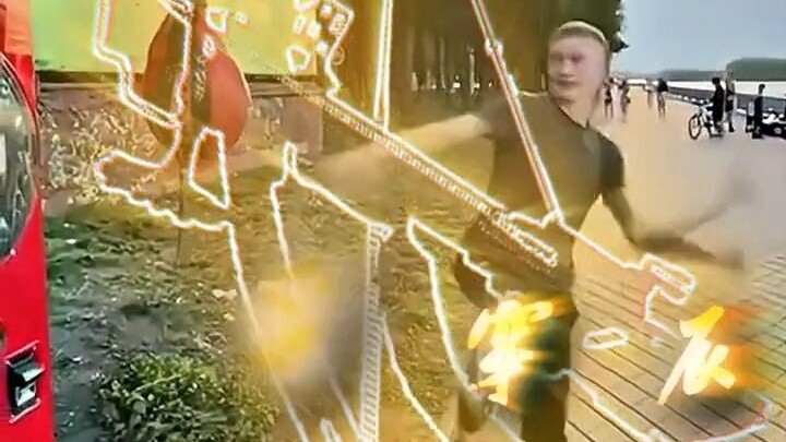 Pukulan ini menembus bintang-bintang!