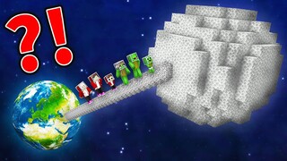 Mikey Family and JJ Family Travelled To MOON In Minecraft! (Maizen)