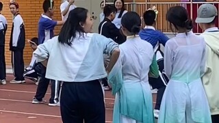 真正的IKUN并不需要上场。场下表现就能看出来。