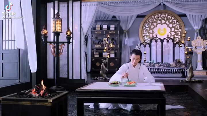 Bạch xà dễ thương không mọi người