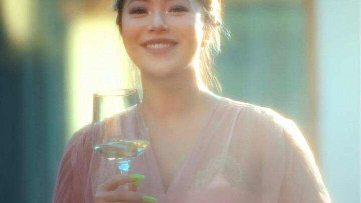 Because her acting is so good, I forgot that she is from a show family!