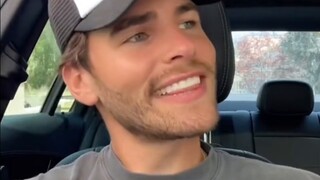 Sự lãng mạn hiện đại dao động giữa sự nhàm chán và mới lạ