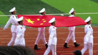 การแสดงอันยอดเยี่ยมในงานกีฬาประจำปี 2021 ของโรงเรียนมัธยมศึกษาตอนต้น Zhanjiang No.2