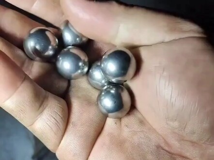 The noise scared my brother so much that he didn't dare to drive.