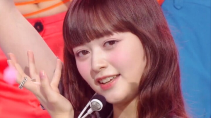 Nhóm nữ Mỹ của JYP – VCHA – ra mắt với ca khúc tiền đề “Y.O.Universe” | Buổi biểu diễn đầu tiên ngày