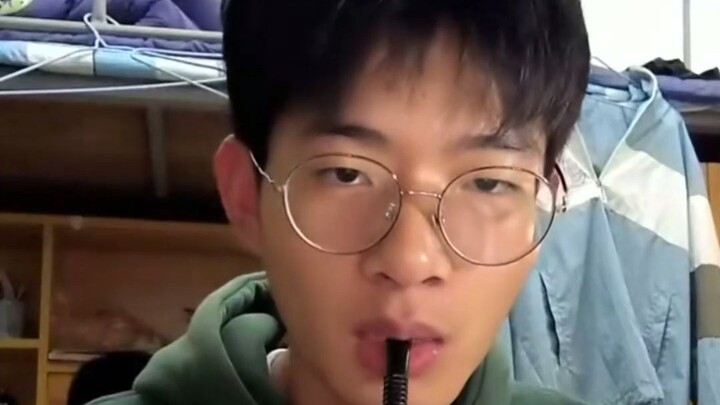 Chàng trai Nhật vừa cất tiếng đã bị cư dân mạng đề nghị điều tra kỹ ba đời tổ tiên?