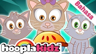 Three Little Kittens | Tigu Anak Kucing Kecil | Sajak Anak Anak & Lainnya | HooplaKidz Bahasa