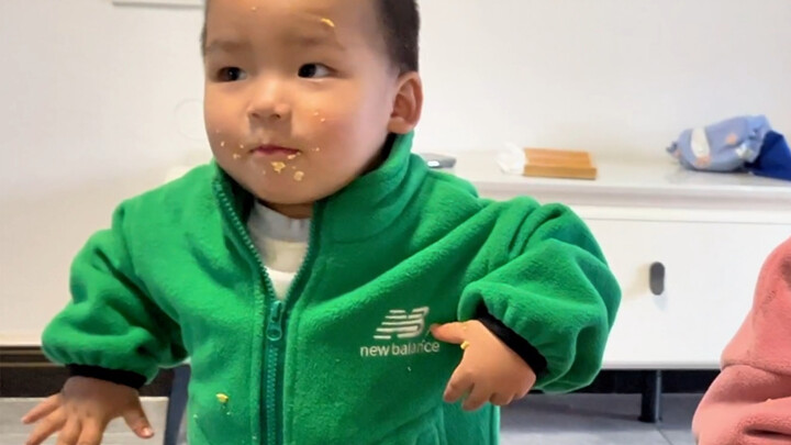 A carefree kid, a laid-back mom.