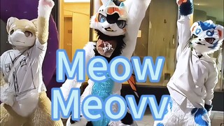 Santuchuan x Fructose x Pineapple Bun collaborate on a cover dance for MEOVV's "Meow"