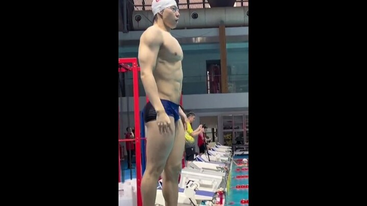 Qin Haiyang’s physique