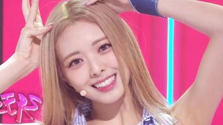Lagu comeback terbaru ITZY SNEAKERS 220717 panggung lagu