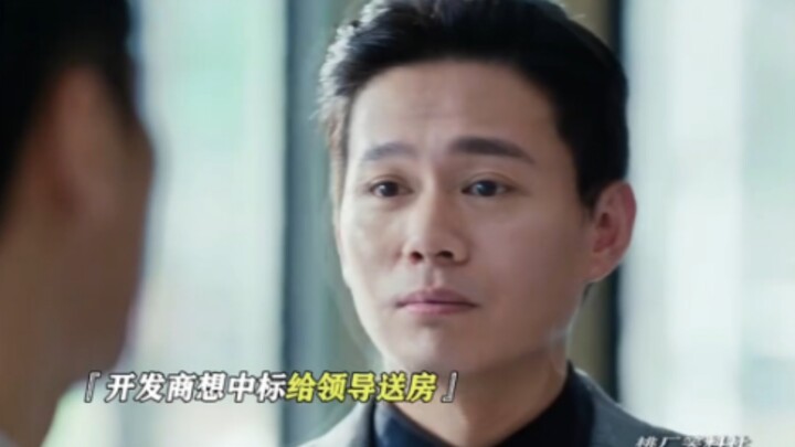 إعطاء الهدايا ليس فقط لطلب معروف، بل هو قبل كل شيء استثمار في العلاقات طويلة الأمد.