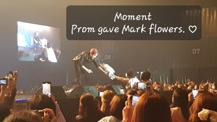 โมเมนต์ให้ดอกไม้ #PromMark in BMBF 2 concert #Bilibiliสายวาย #BilibilixPromMark #Prompayy #Marksiwat