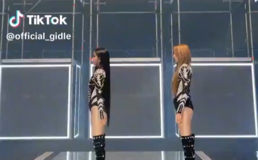 [Video] 240201 Pembaruan satu berita terkait Song Yiqi