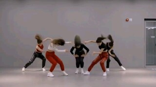 ITZY-WANNA BE dance practice mirrored ccto