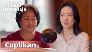 Simple Days | Cuplikan EP05 Moli Memberi Tas Palsu Untuk Mertuanya? | WeTV【INDO SUB】