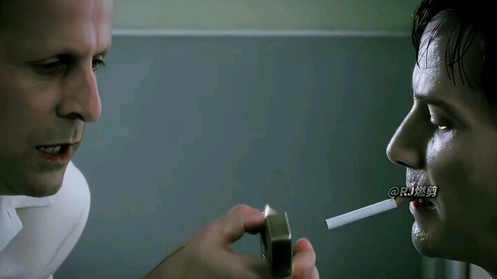 คอนสแตนติน: ชายผู้กล้าชูนิ้วกลางให้ซาตาน