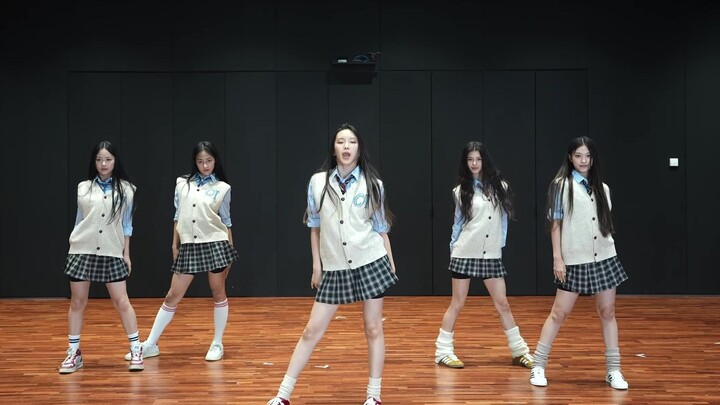 Pure school beauty NewJeans "hype boy" school uniform version dance practice room (ver.3) video rele