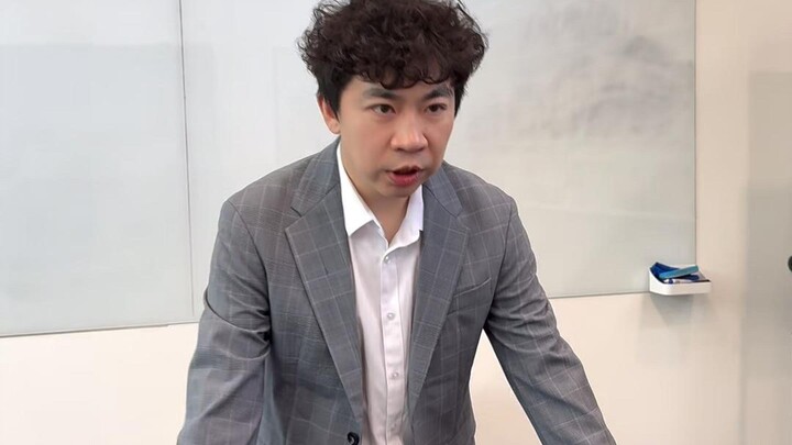 一觉醒来老板疯了