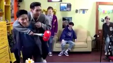 [GOT7] Lin Xiaohu lost the game and carried Banbao on his back. The two little enemies even discusse