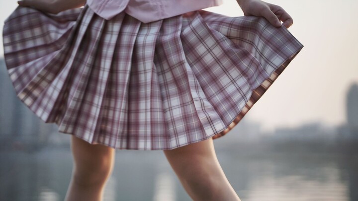 You answered my question correctly! I will dance to Love Words 4 in one shot for you (〃ﾉωﾉ)
