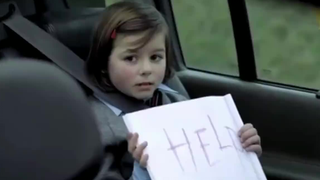 นี่ไม่น่าจะเป็นโฆษณาของดูเร็กซ์เหรอ?