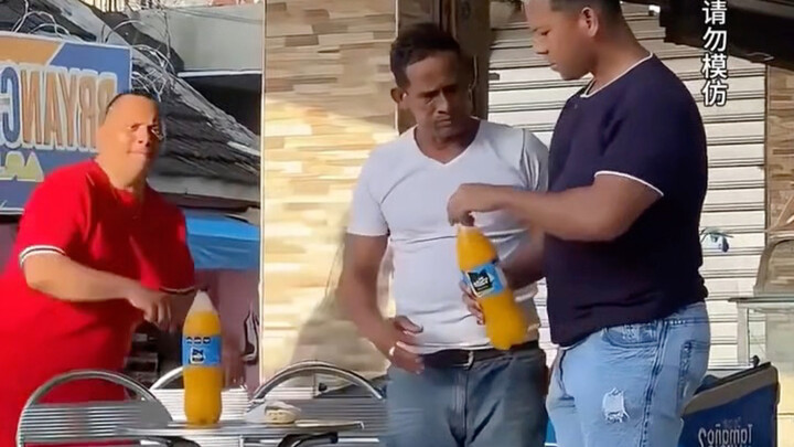 Video prank orang asing