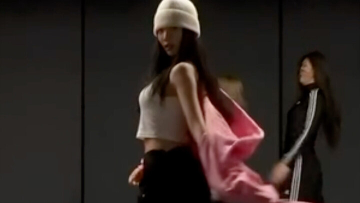 Ning Nayeong | Pink Hoodie Practice Room (2024 SBS Gayo Daejeon Ver.) - Ning Nayeong Focus -