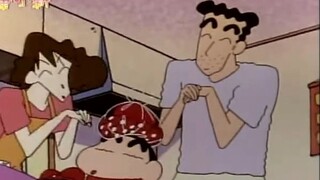 The whole family works together to make delicious Osaka takoyaki