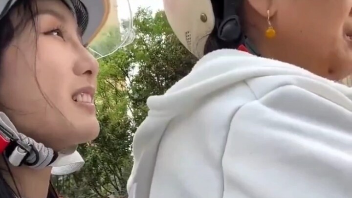 สาวลาออกจากงานอยู่บ้านนอนเล่นสองเดือน คุณป้าเจ้าของหอเห็นแล้วทนไม่ไหว พาไปสัมภาษณ์งาน #ตลก #บันเทิง 