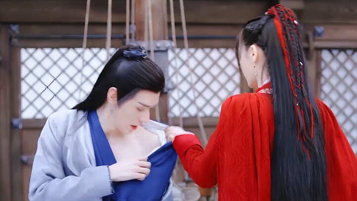 笑死！谁家男主一出来就被女主调戏啊！高大但易推倒哈哈哈