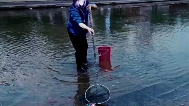A hunter walks onto the seashore