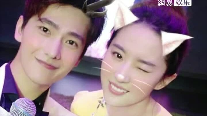 يانغ يانغ: اتضح أن سبب خوفي من البرامج الترفيهية منذ ذلك الحين هو هنا... فما كان منه إلا أن قال بحسر