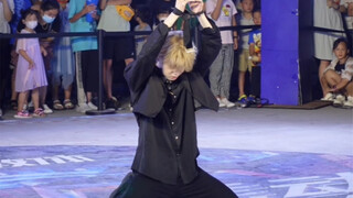 Watch it! Qingdao Beer Festival K-Pop Dance Contest judge Cao Yuxue's dance cover of Lee Taemin's "C
